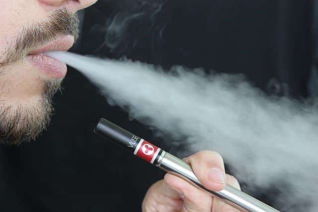 E-dym Travel Tips Can You Take Electronic Cigarettes on an Airplane with Your E-dym Device